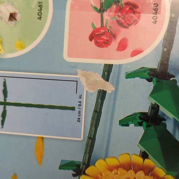 Lego Sunflowers & Roses Sets - Picture 8 of 11